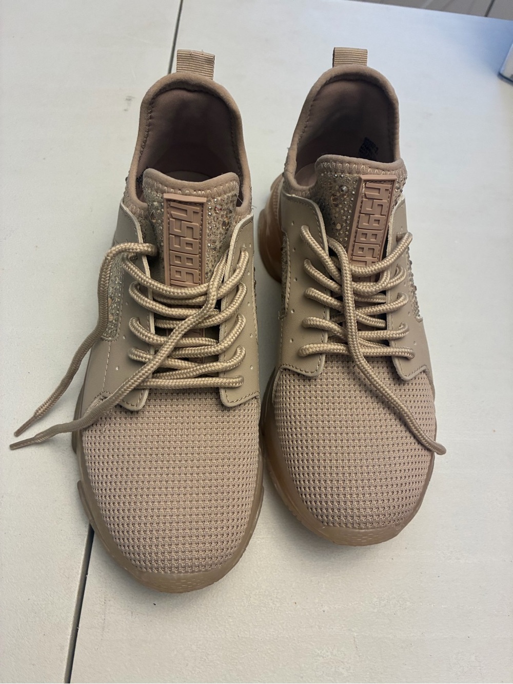Steve Madden Maxilla-R Rhinestone Sneakers Size 8.5 Beige